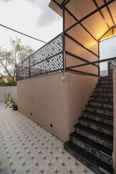Saiba Outhouse- 4 Bed Room- Pool- Theatre- Partyhall- Garden & Terrace Sitting Area Jaipur Exterior photo